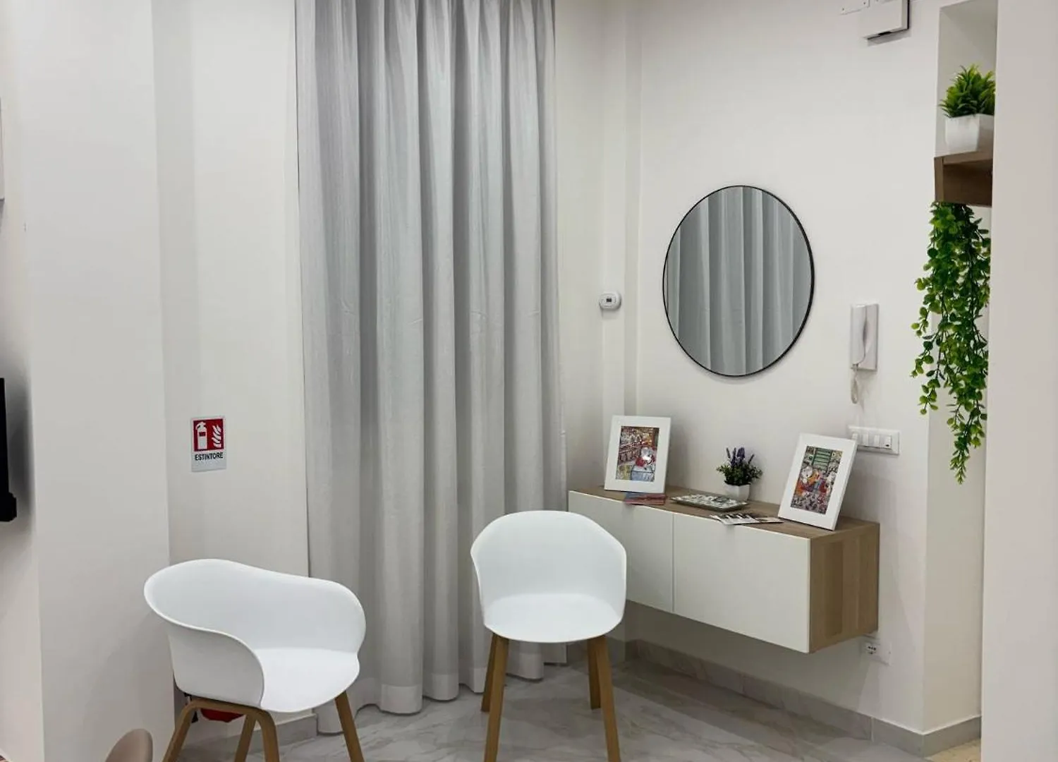A Casa Di Giro Suite Apartment 팔레르모 0*,  이탈리아